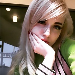 Meet your Posher, Deidre